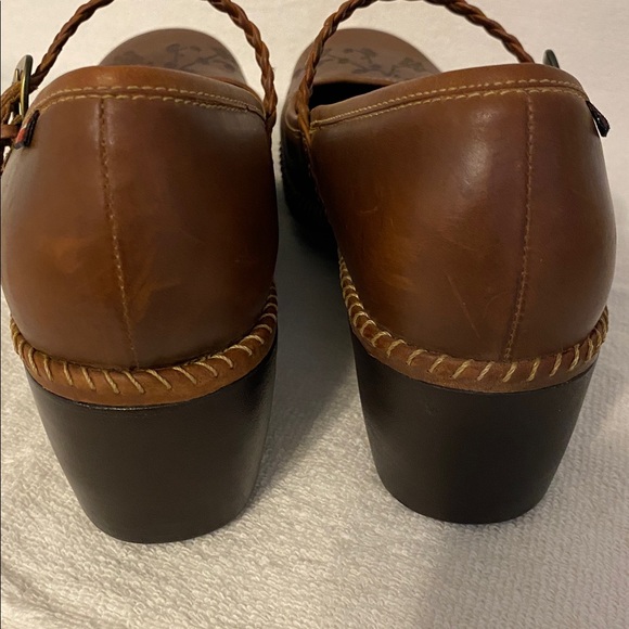 ECCO Brand Brown Leather Women's Shoes, very nice condition - Picture 6 of 8